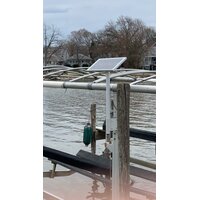 Solar Pagoda Piling Light - 3 Color LED Switchable