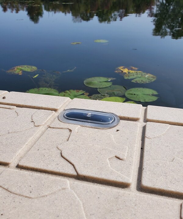 10" Aluminum Solar Cleat Light